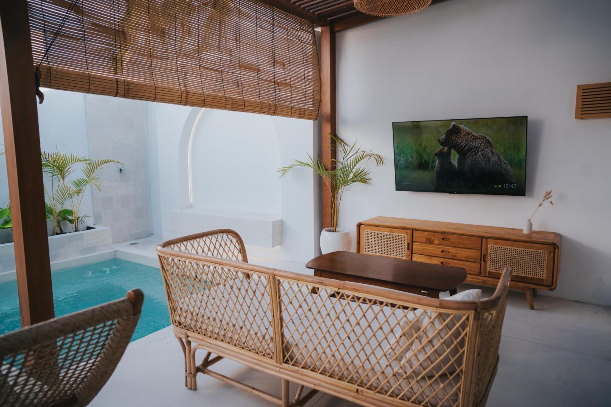 Brandon Villa Lovina With Private Pool Bagian luar foto